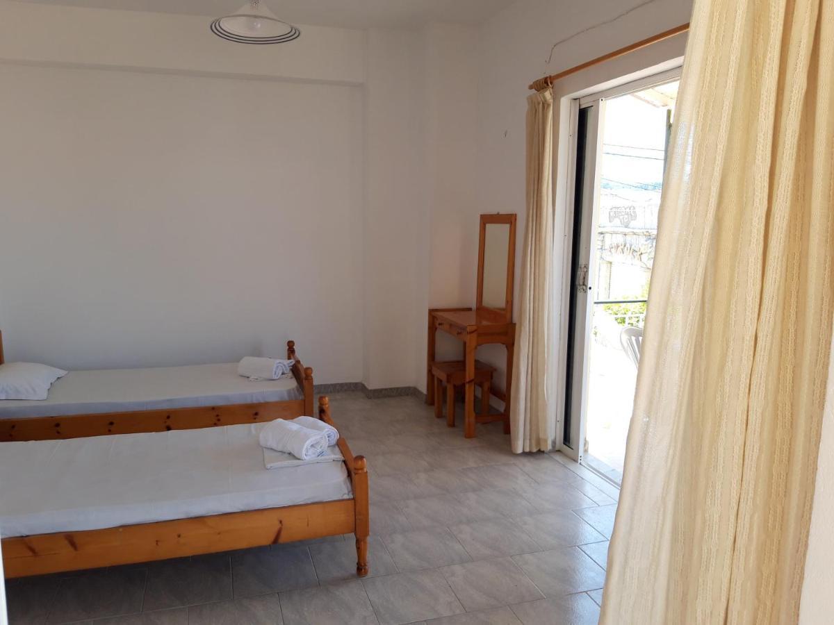Kavos Central Gardens Luaran gambar